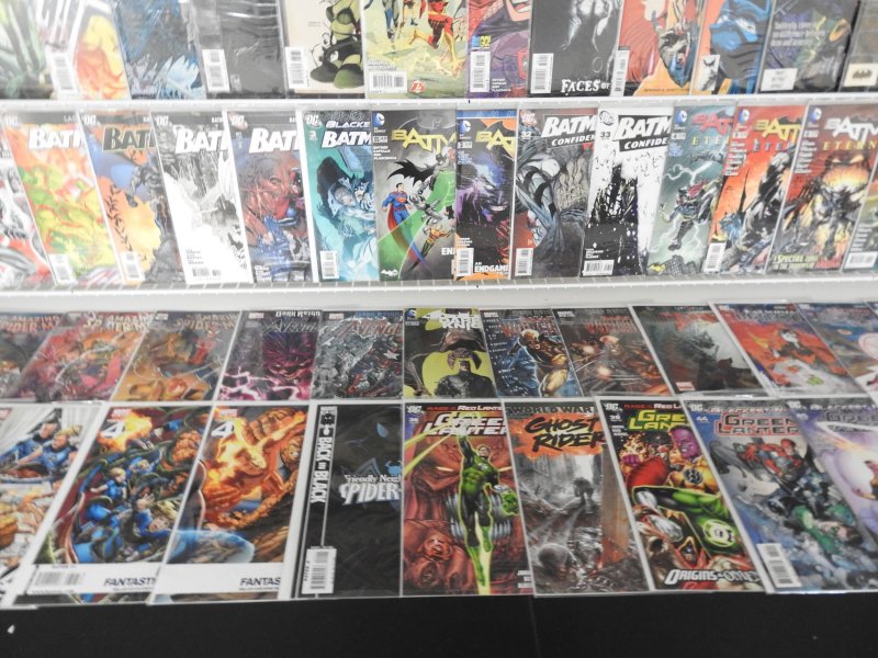 Huge Lot 140+ Comics W/ Batman, Spider-Man, X-Men, +More! Avg VF+ Condition!