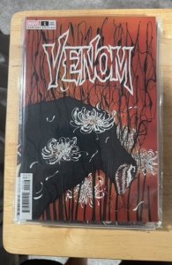 Venom #1 Momoko Cover (2022)  
