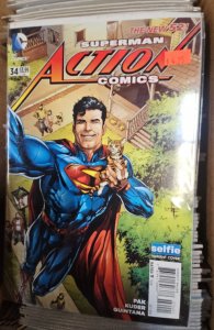 Action Comics #34 Variant Cover (2014) Selfie