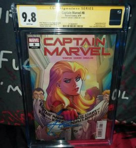 Captain Marvel Issue 8 CGC 9.8 SS AMANDA CONNER SIG. 1ST APP. OF STAR KEY BOOK!