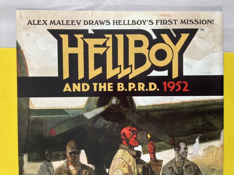 Alien Vs Predator Fire and Stone #4 AVP 2015 Dark Horse Comics