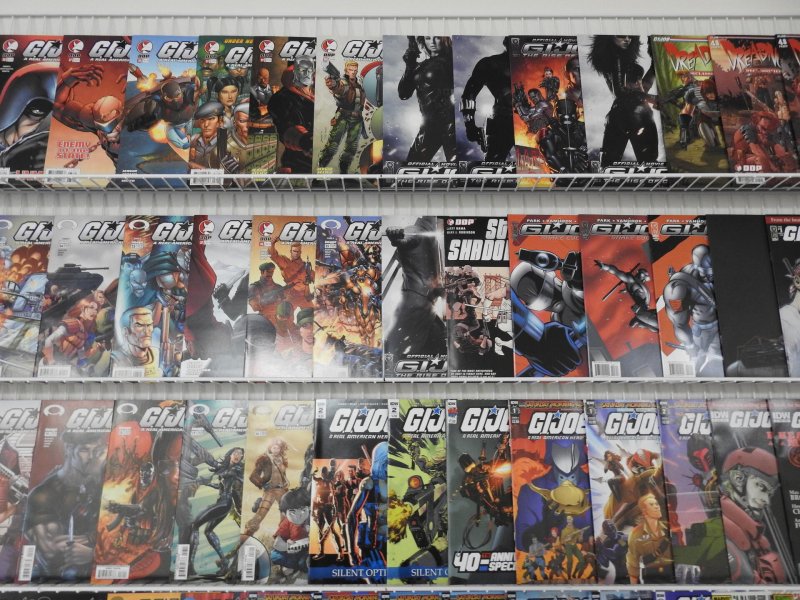 Huge Lot of 200+ Comics W/ All G.I. Joe! Average VF+ Condition!
