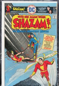 Shazam! #23 (1976) Captain Marvel / Shazam!