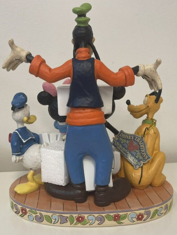 Disney Traditions Showcase Collection The Gang's All Here Figurine Statue