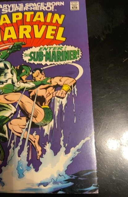 Captain Marvel #4 (1968)vs submariner