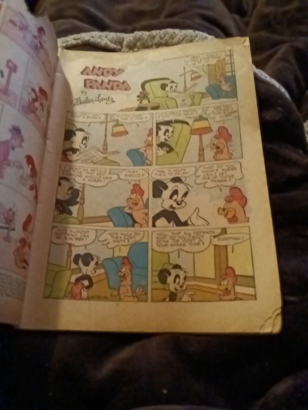 WALTER LANTZ NEW FUNNIES #155 Woody Woodpecker Christmas cover Dell Comics 1950