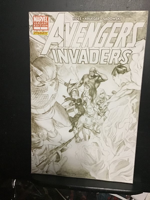 Avengers/Invaders #1 Alex Ross Sketch Variant (2008) hi grade! NM- Wow!