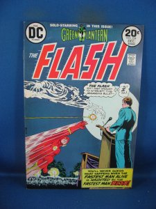 THE FLASH 224 VF DC GREEN LANTERN 1973