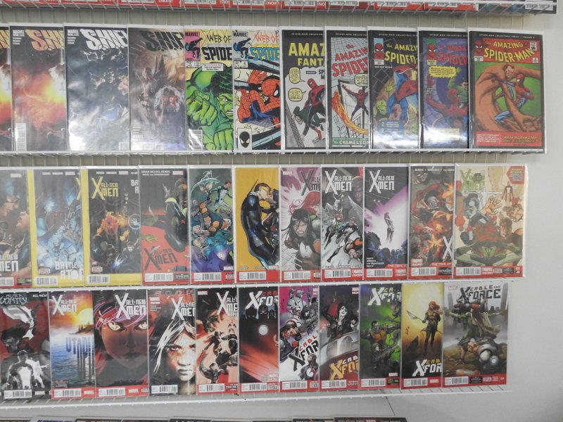 Huge Lot 150+ Comics W/X-Men, Wolverine, Thunderbolts+ Avg VF-NM Condition!