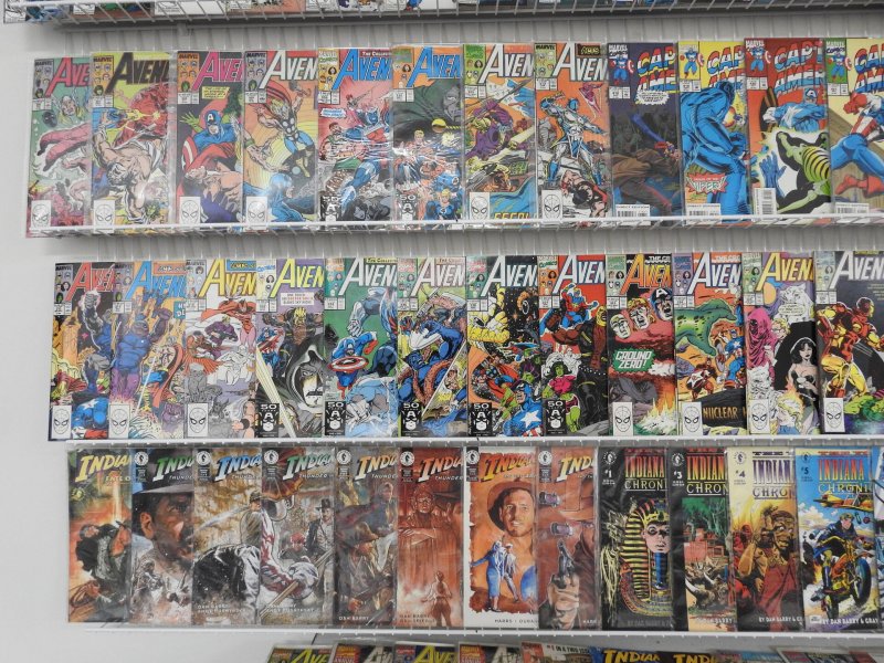 Huge Lot 190+ Comics W/ Avengers, Captain America, Indiana Jones+ Avg VF- Cond!!