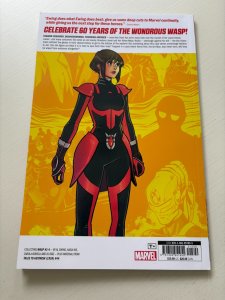 Small Worlds Wasp Marvel Comics TPB Graphic Novel Comic Book Ant-Man 2 J338