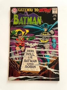 Batman # 202 VF DC Comic Book Joker Gotham Catwoman Robin Ivy Penguin 3 J885