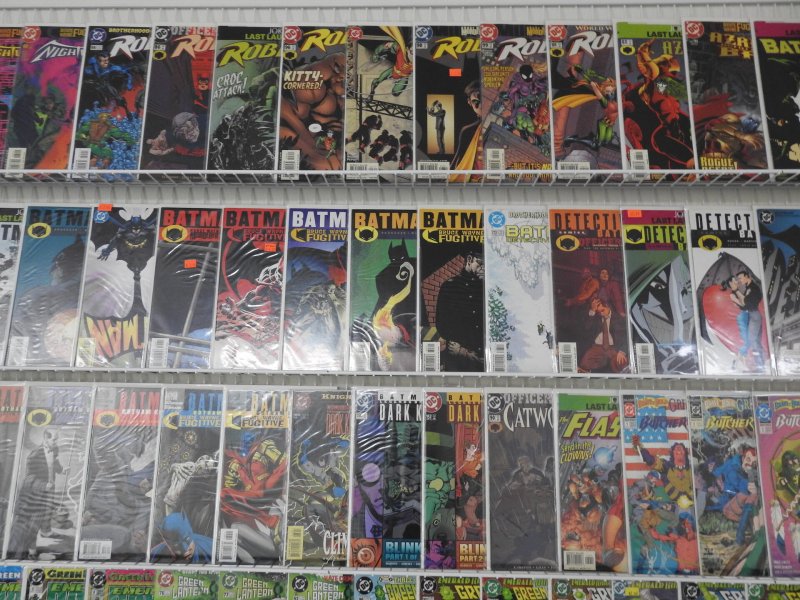 Huge Lot 140+ Comics W/ Batman, Green Arrow, Robin+ Avg VF Condition!