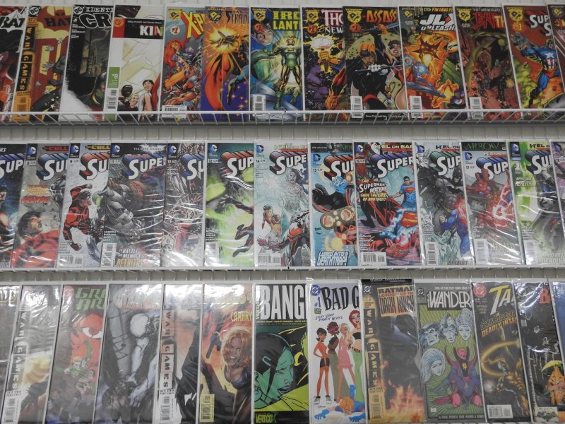 Huge Lot of 150+ Comics W/ Batman, Superboy, Green Arrow + Avg VF+ Condition
