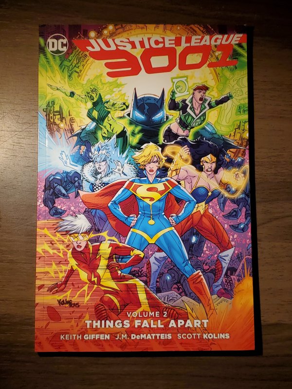 Justice League 3001 TP VOL 02: Things Fall Apart (2016) - Used, Very Good