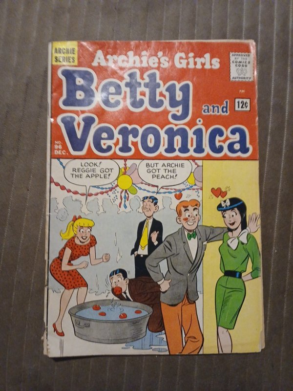 BETTY AND VERONICA #96 Bob White cover Dan DeCarlo art Archie 1963 Silver Age