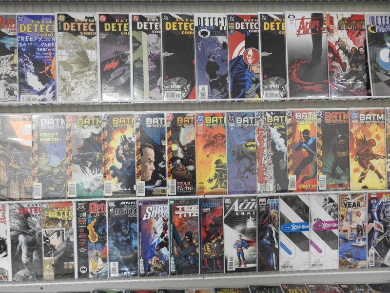 Huge Lot 130+ Comics W/ Batman, Superman, Avengers, + More!! Avg VF Condition!