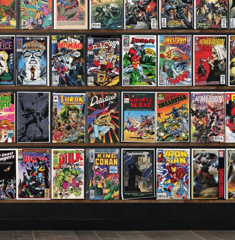 Huge Lot 150+ Comics with Wolverine, Avengers, The Avengers & More!