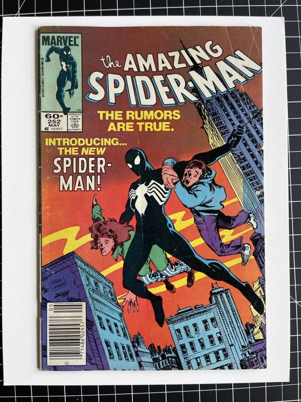 ? AMAZING SPIDER-MAN #252 NEWSSTAND 1st Black Symbiote Suit Venom Marvel 