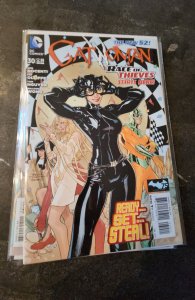 Catwoman: Race of Thieves (2014)