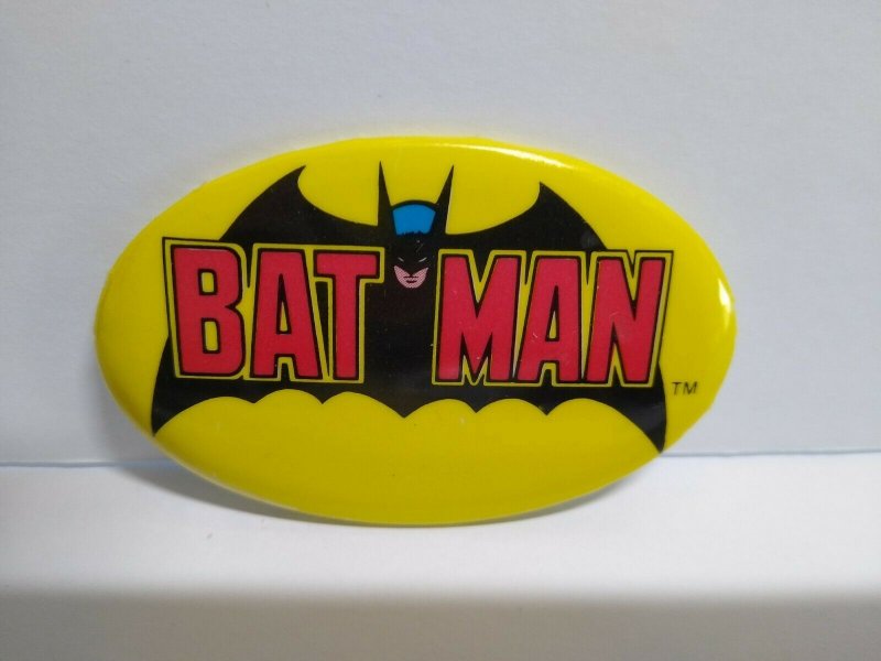 Batman Vintage 1982 Pinback Button Badge Bat Man & Robin DC Comics 
