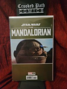 Star Wars: The Mandalorian #2 Second Print Cover (2022)