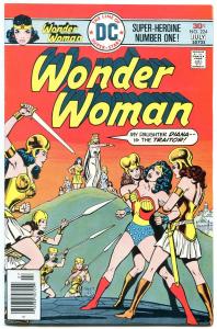 WONDER WOMAN #224 1976-WW vs. THE U.S.-DC BRONZE AGE-vf VF