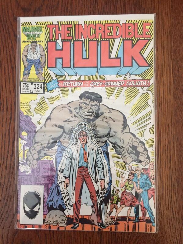 Cool incredible hulk comic book lot