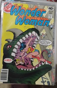 WONDER WOMAN # 257 1979  DC comics  newstand  fred hembeck strip