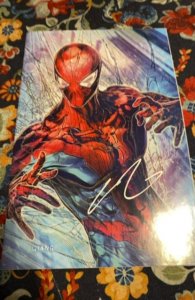 Marvel Comics Amazing Spider-Man #21 signed John Giang Virgin MegaCon # limited