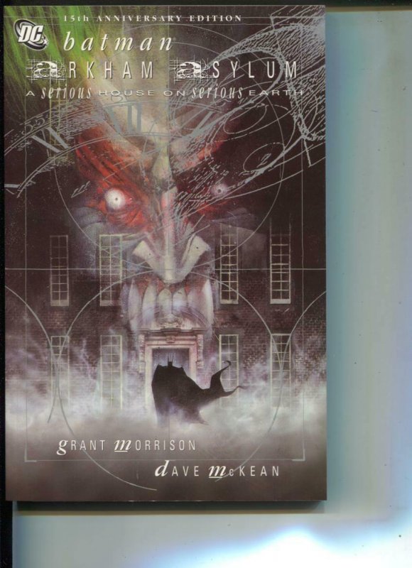 Batman: Arkham Asylum-Grant Morrison-Dave McKean-TPB- trade