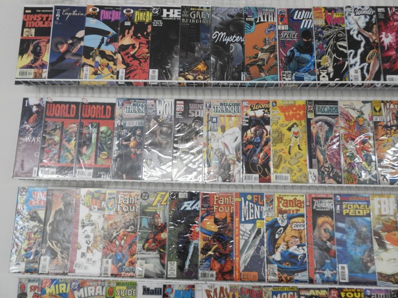 Huge Lot of 130+ Comics W/ Wonder Woman, Fantastic Four, Wolverine Avg. VF- Con.