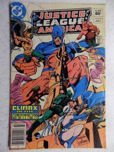 Justice League of America #216 (1983)