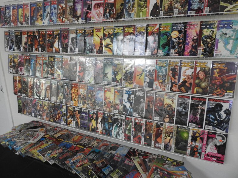 Huge Lot 180+ Comics W/ Ultimate X-Men Complete set, Batman, +More! Avg VF- Cond