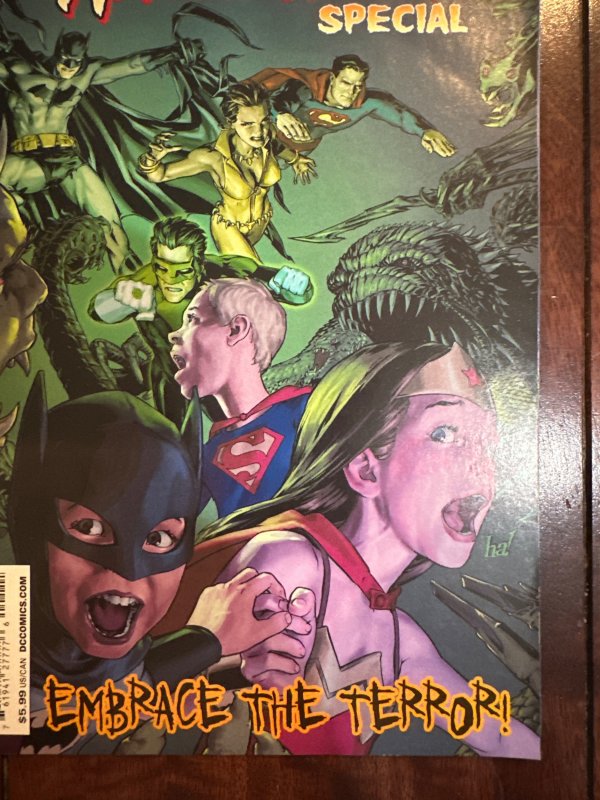 DCU Halloween Special (2008)