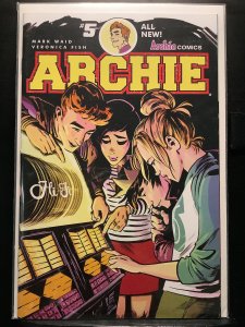Archie #5 Cover A Veronica Fish (2016)