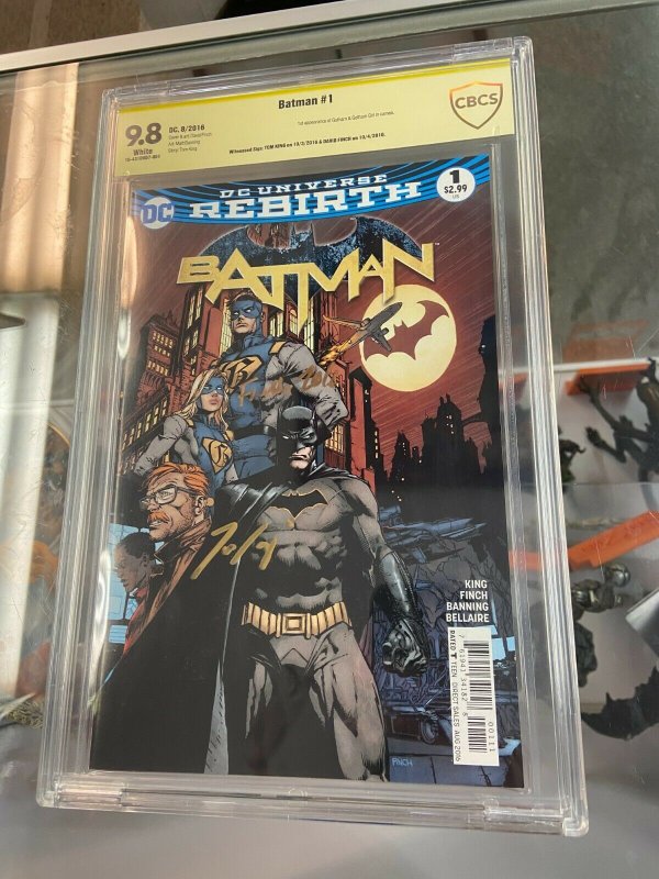 Batman 1 CBCS 9.8 Signed by Tom King & David Finch   Rebirth