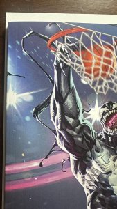 ?Venom 35 200 Marvel Kael Ngu Spider-Man Slam Dunk Basketball Trade Variant?