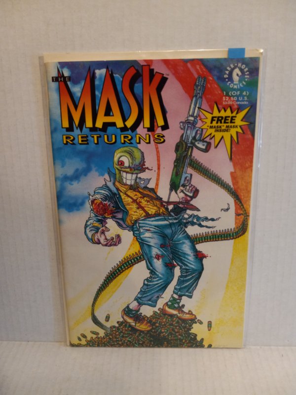 THE MASK RETURNS - MOVIE COMIC - FREE SHIPPING