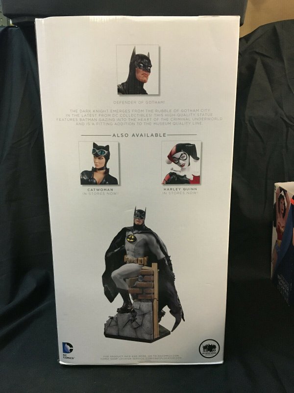 BATMAN 1:4 SCALE MUSEUM QUALITY STATUE DC COLLECTIBLES ROOFTOP BASE MIB
