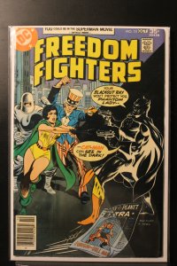 Freedom Fighters #10 (1977)