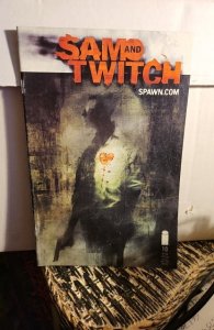 Sam and Twitch #10 (2000)