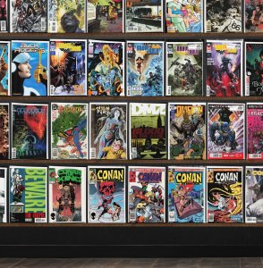 Huge Lot 150+ Comics with Batman, Blood Syndicate, The Darkness & More!