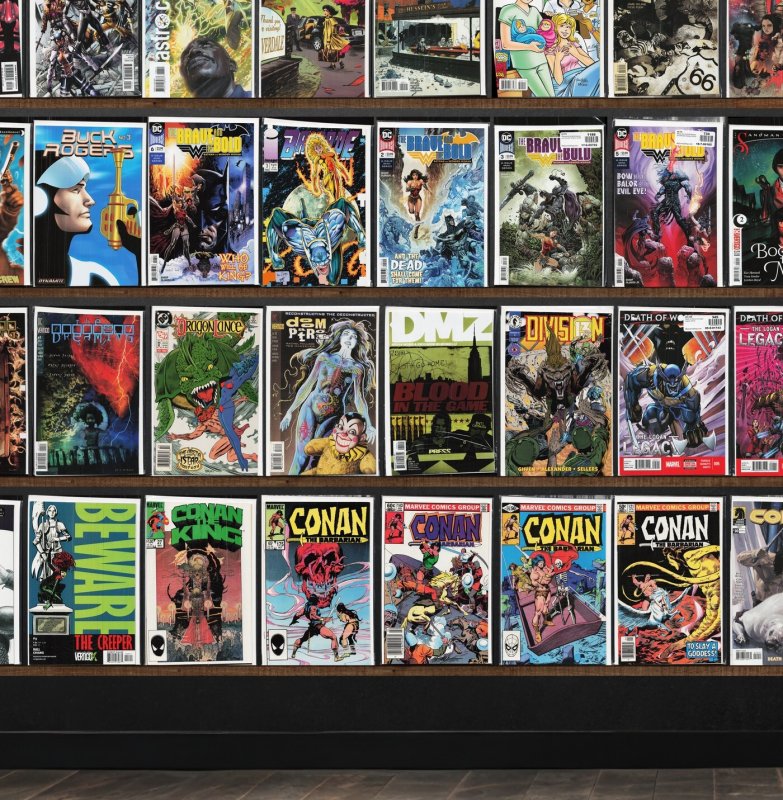 Huge Lot 150+ Comics with Batman, Blood Syndicate, The Darkness & More!