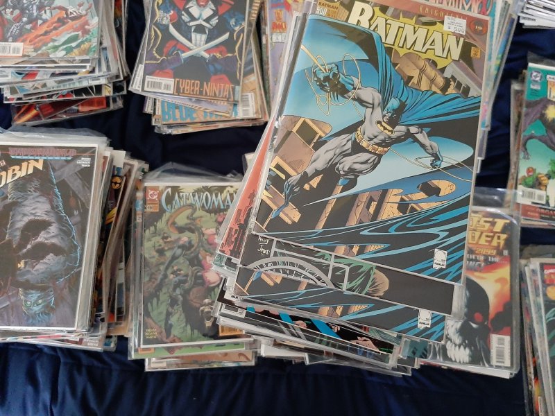 400+ comics(Batman, Robin,  various 2099, Steel, Star Trek, Gen X, Nightwing)