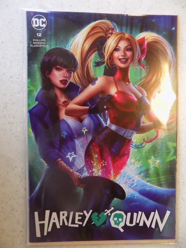 Harley Quinn # 12 Sun Khamunaki Trade/min set