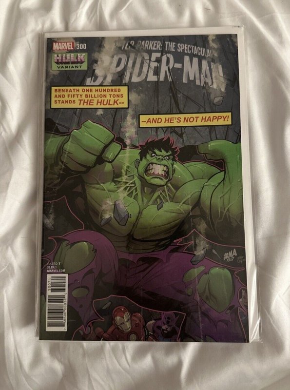 Peter Parker The Spectacular Spider-Man (2017) # 300 HULK Variant