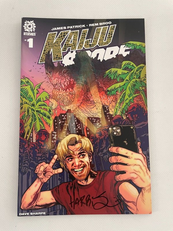 Kaiju Score # 1 NM 2020 Tony Harris Signed Variant Aftershock Comic Book 20 J257
