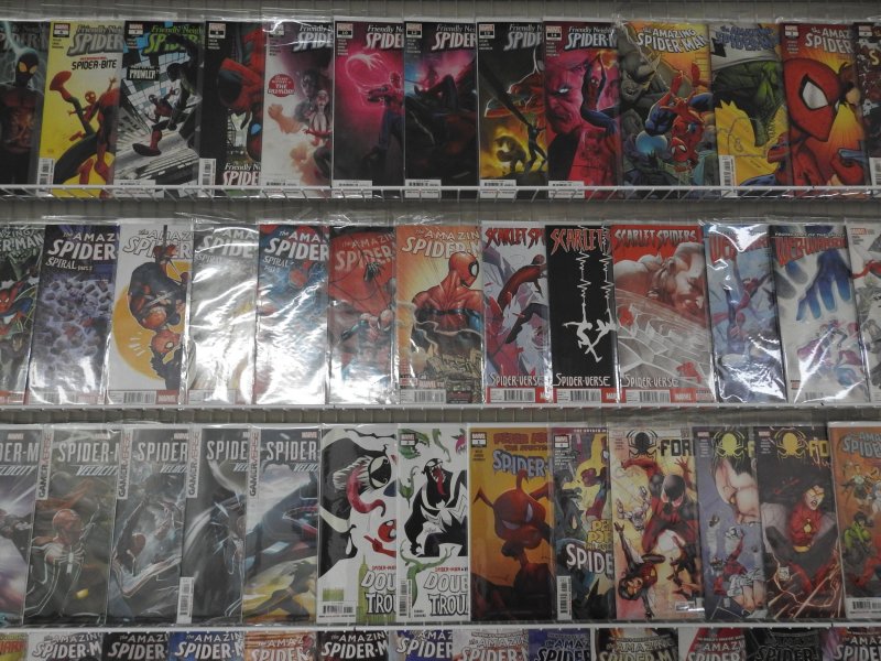 Huge Lot of 200+ Comics W/ All Spiderman! Average VF+ Condition!