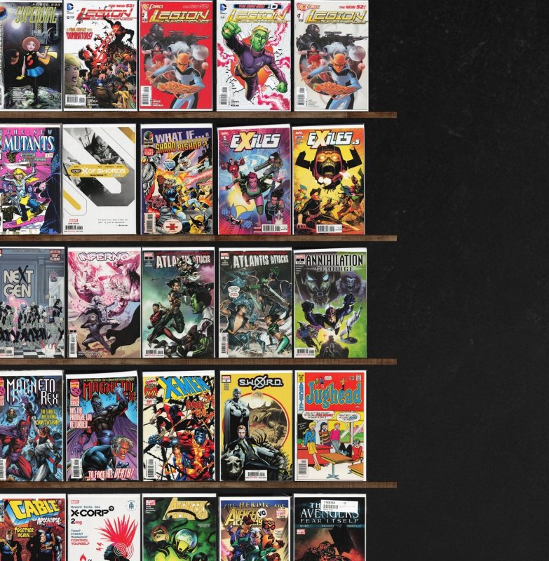 Huge Lot 160+ Comics with New Avengers, Legion Of Super Heroes, Exiles & More!